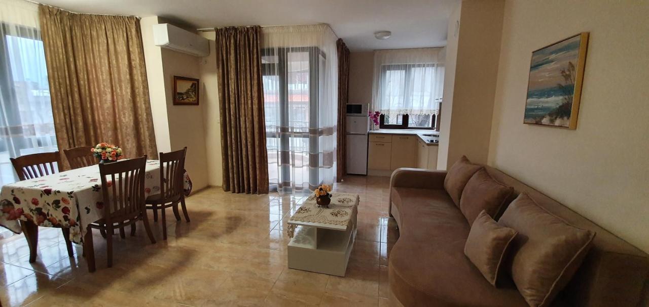 Luxury Apartments Ekaterina チェルノモレツ エクステリア 写真