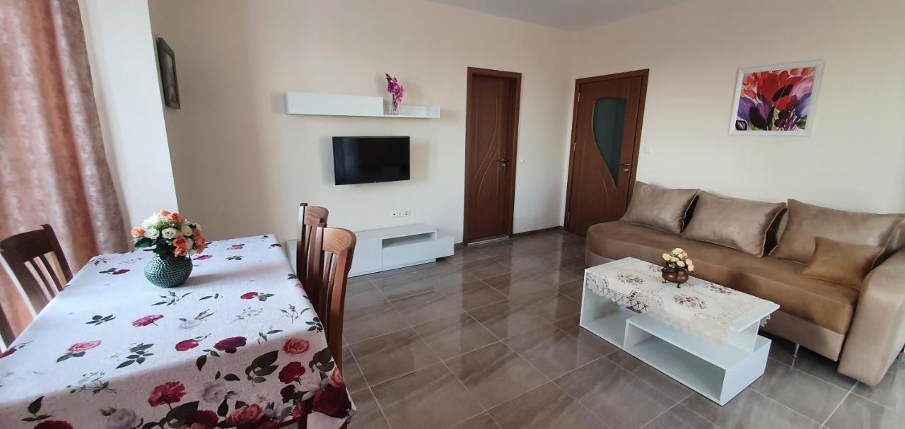 Luxury Apartments Ekaterina チェルノモレツ エクステリア 写真