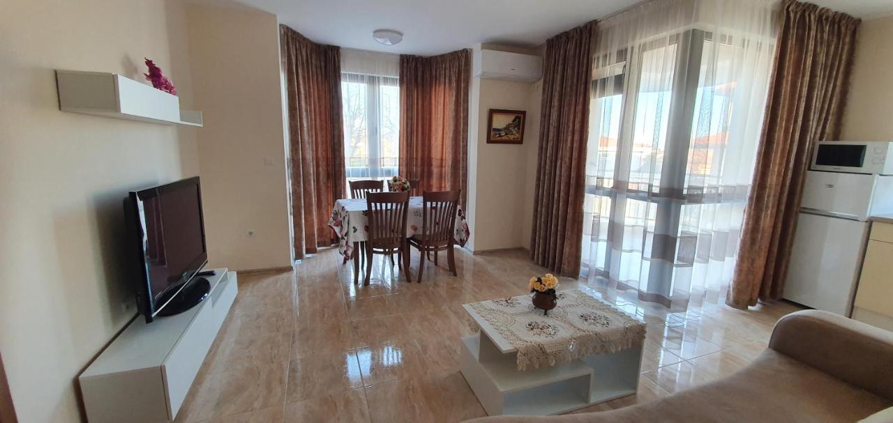 Luxury Apartments Ekaterina チェルノモレツ エクステリア 写真
