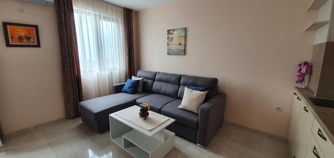 Luxury Apartments Ekaterina チェルノモレツ エクステリア 写真